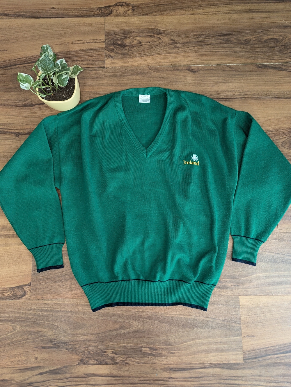 Blarney Woollen Mills Ireland Sweater Bright Green